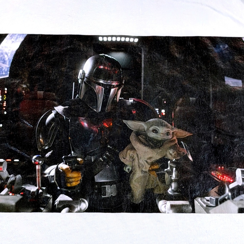 Star Wars The Mandalorian Graphic Tee Cotton Large Cream Din‎ Djarin Grogu Shirt